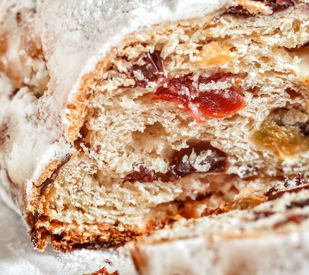 Drożdżowa strucla Stollen